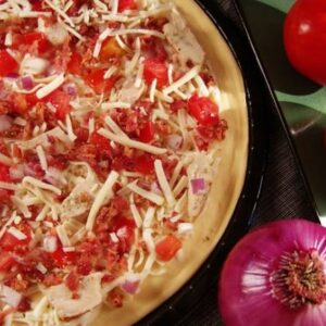 Garlic Chicken with Smoked Bacon Pizza